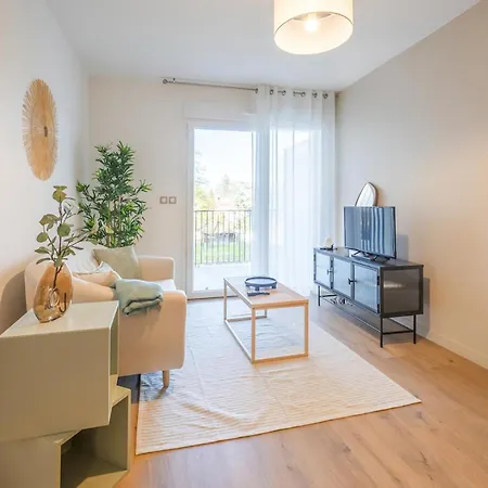 Ovelia - Les Demeures Du Forez Apartment Andrezieux-Boutheon